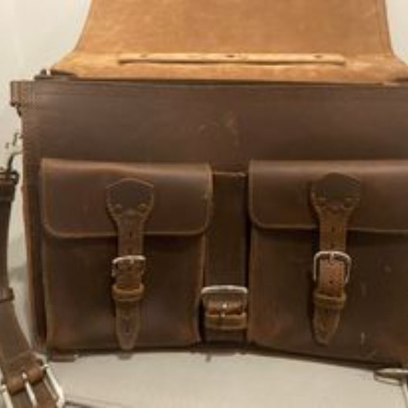 Saddleback Leather Thin Front Pocket Leather Briefcase Dark Coffee Brown - Picture 7 of 11